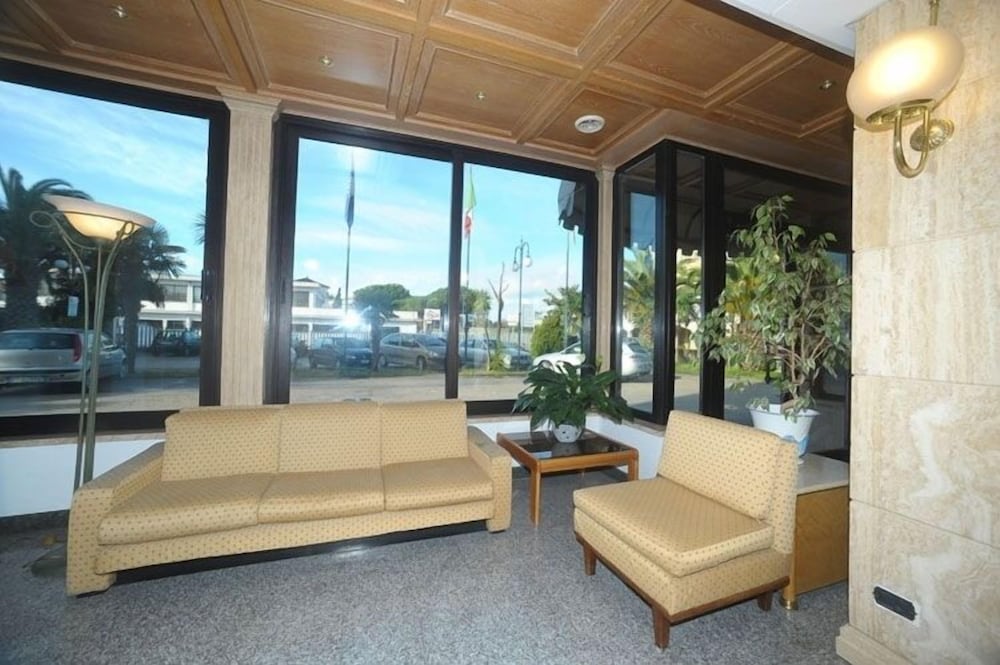 Hotel L'Aquila 12/19