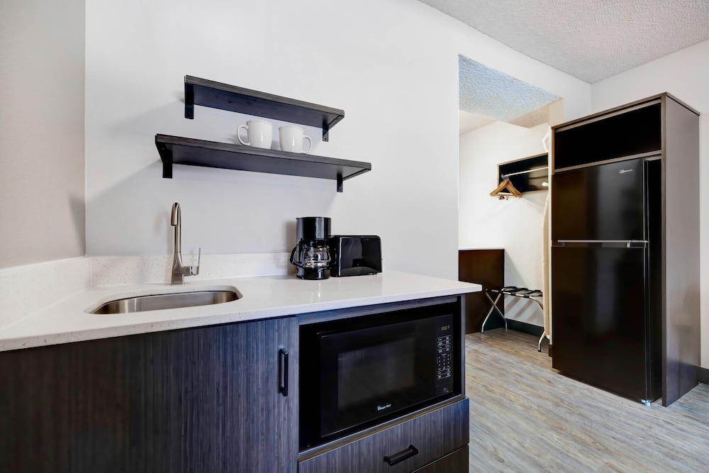 Studio6 Rock Springs, WY - Flaming Gorge 12/28