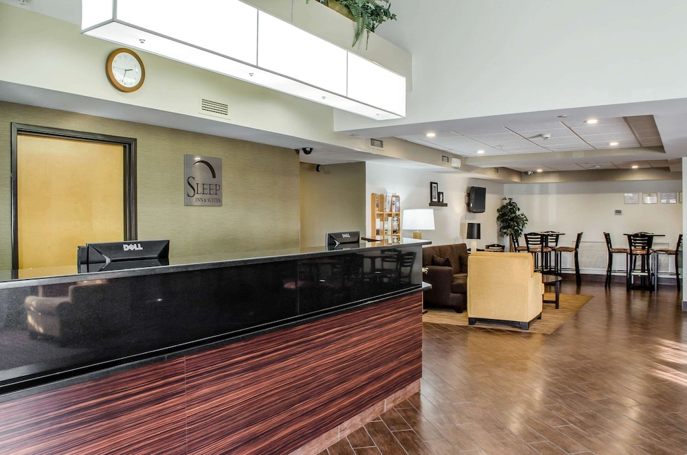Sleep Inn And Suites Bensalem 8/33
