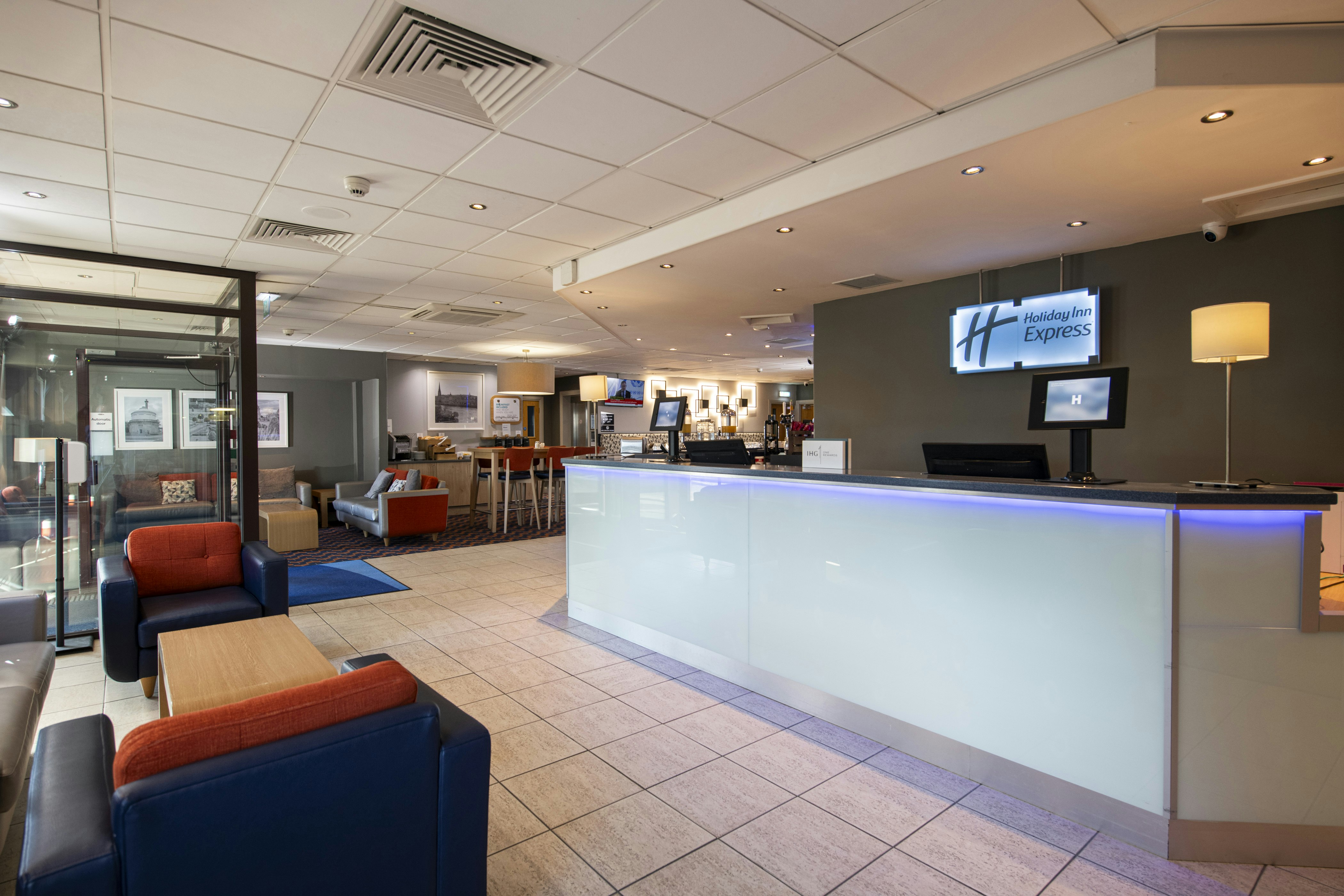 Holiday Inn Express Perth 12/72
