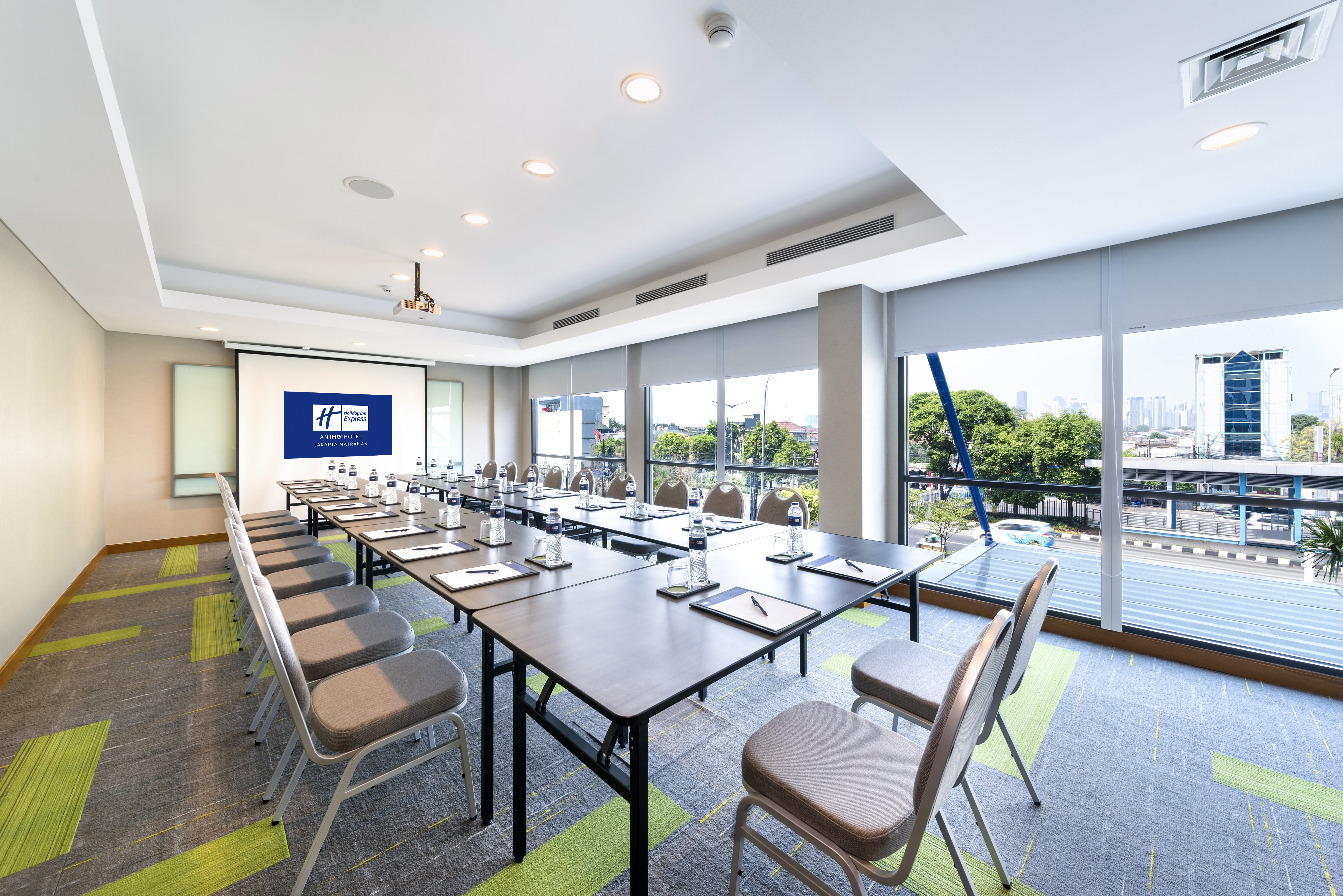 Holiday Inn Express Jakarta Menteng by IHG 61/66