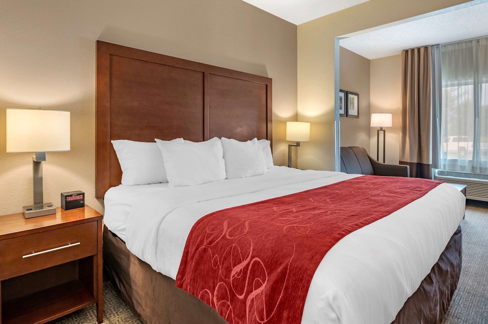 Comfort Suites Columbus West- Hilliard 24/46