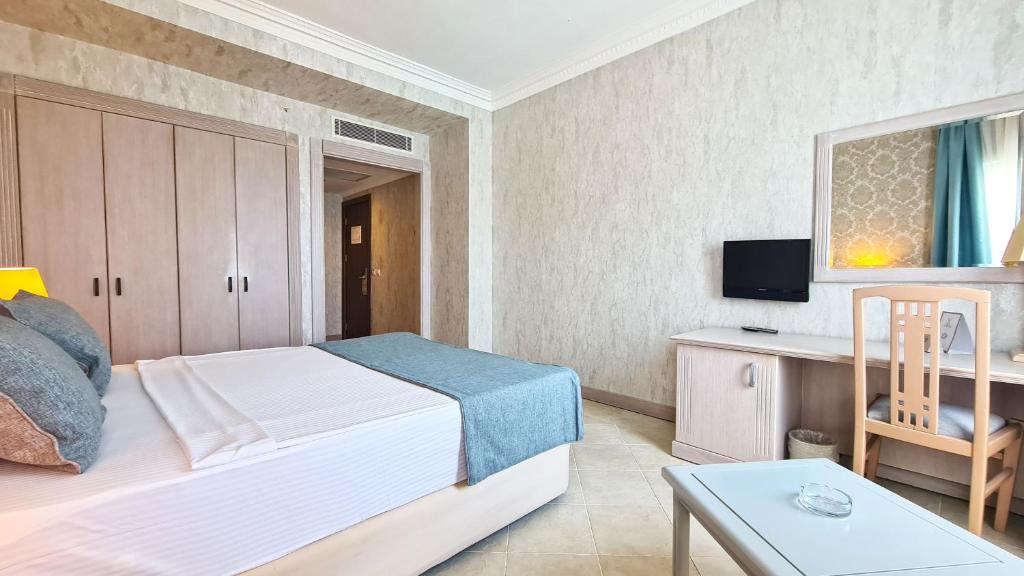 X Life Hotel Sarigerme - Adult Only +15 22/88