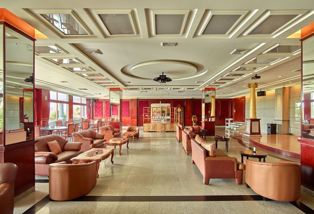 Aston Cimone Hotel & Convention Center 55/73
