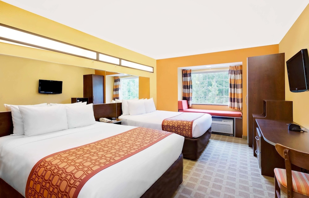 Microtel Inn & Suites by Wyndham Princeton 7/27