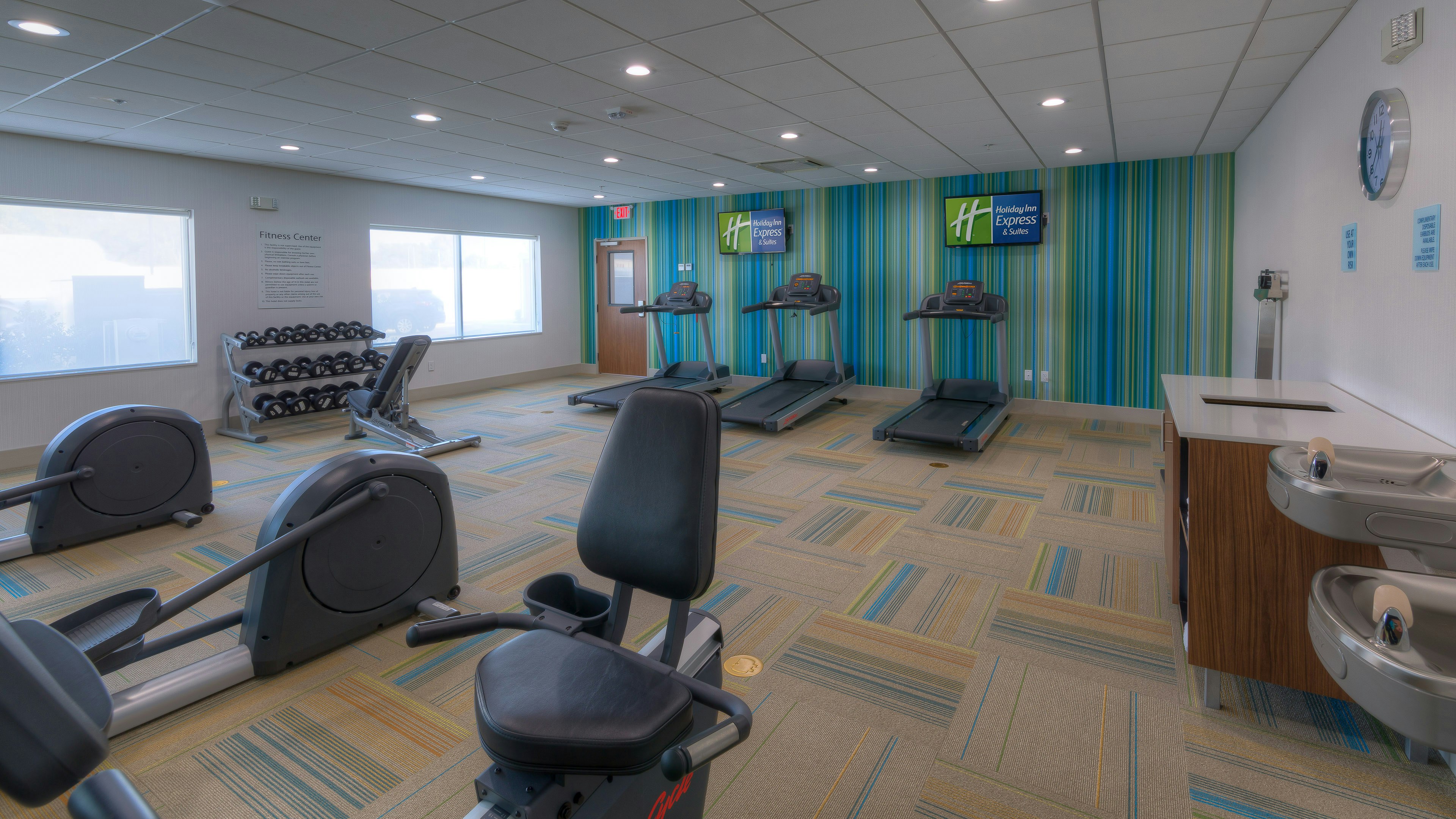 Holiday Inn Express Suites Tulsa Midtown 41/68