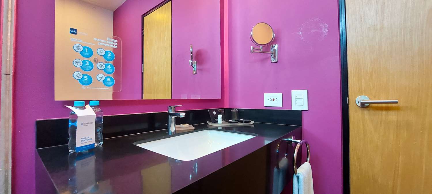 Sonesta Hotel Pereira 40/40