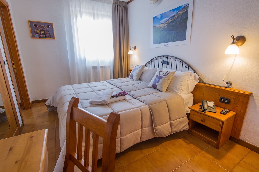Hotel Iris 10/50
