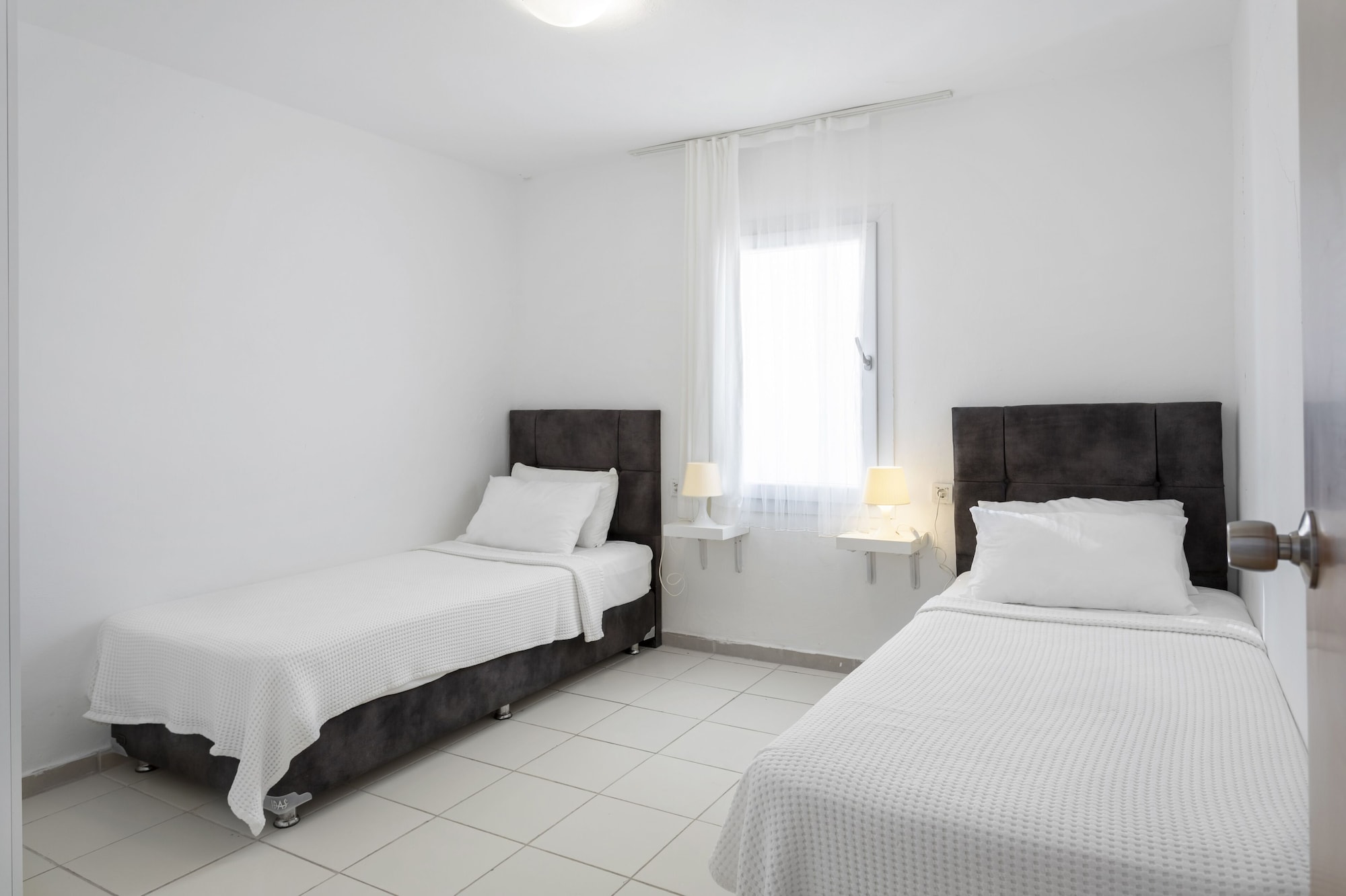 2 BEDROOMS, APARTMENT