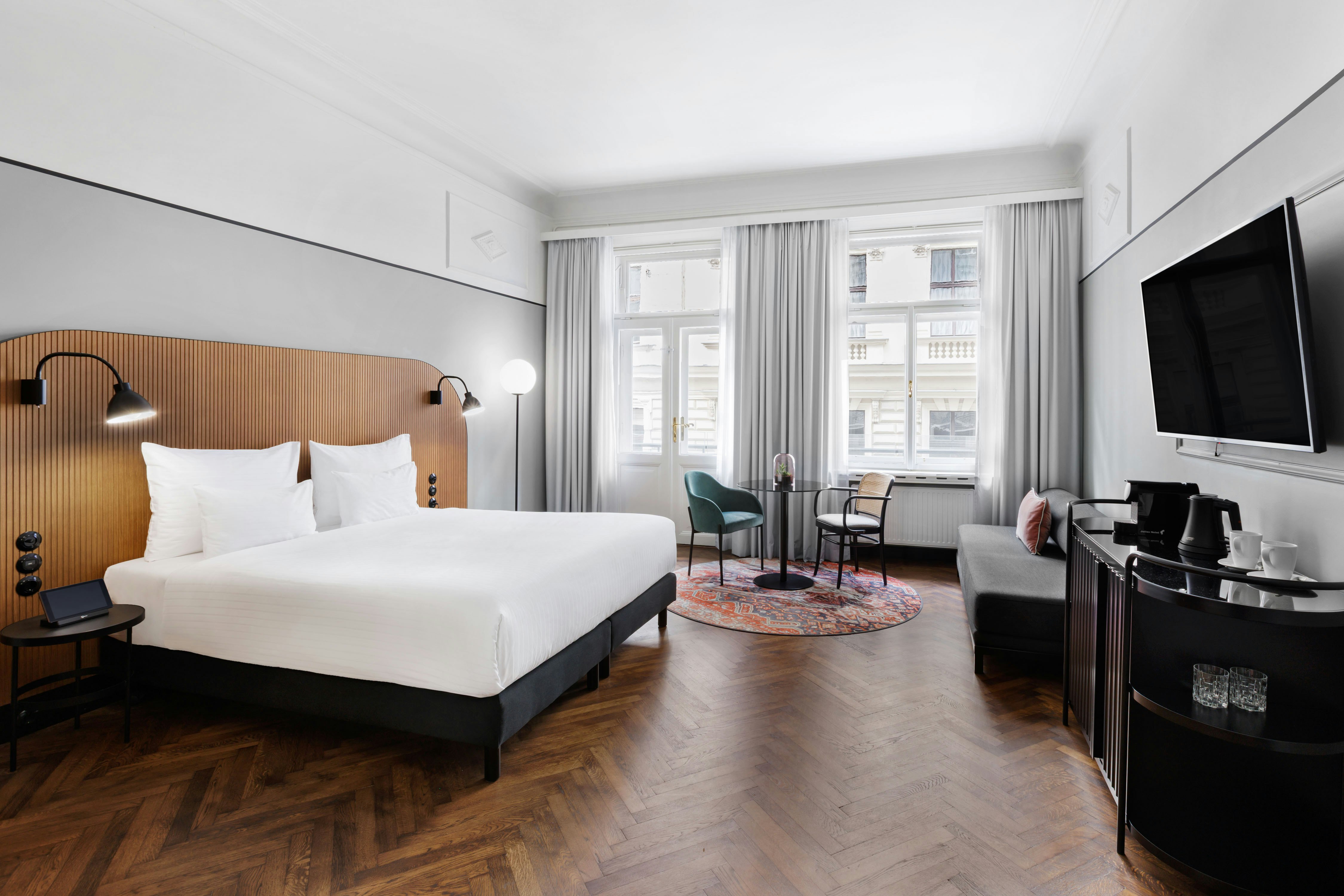 PREMIUM, KING BED