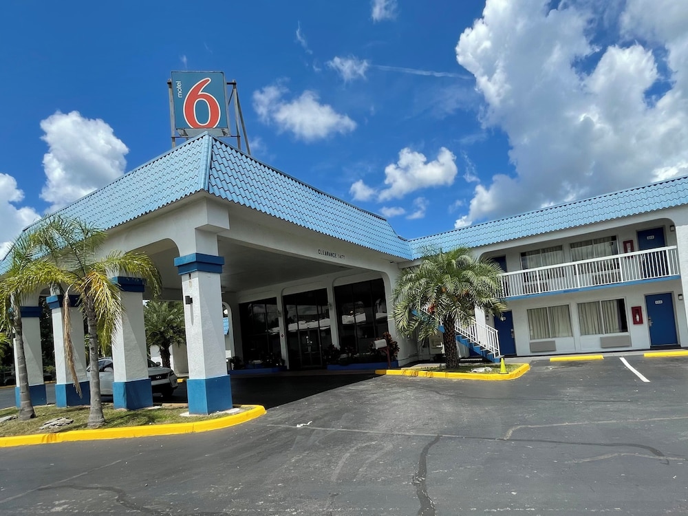 Motel6 Daytona Beach, FL - Speedway 50/57
