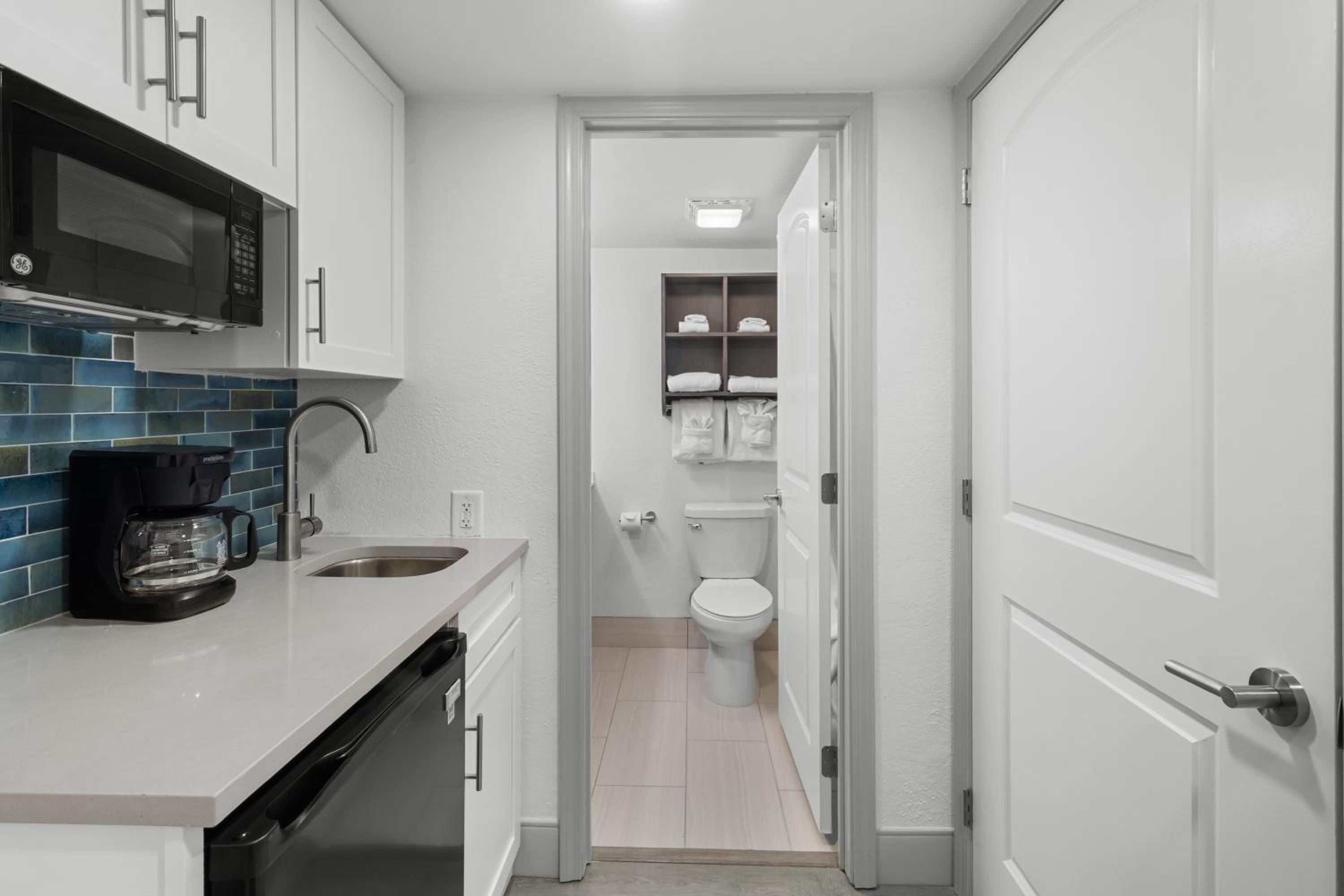 Schooner, Deluxe, Ocean View، Compass Cove Resort 8/8