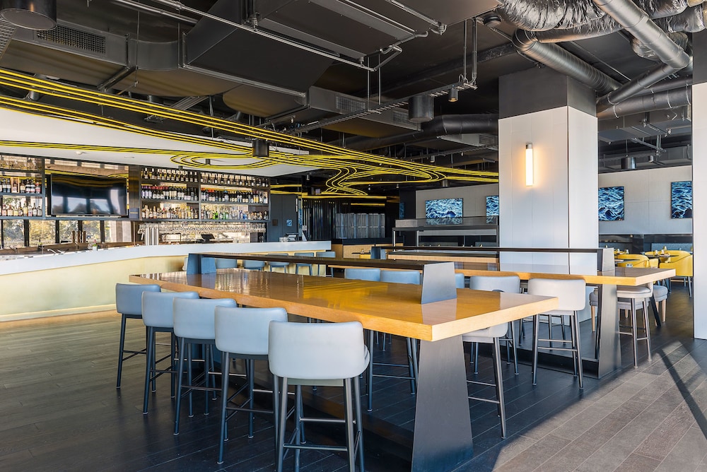 Peppers Southern Cross Melbourne 48/62