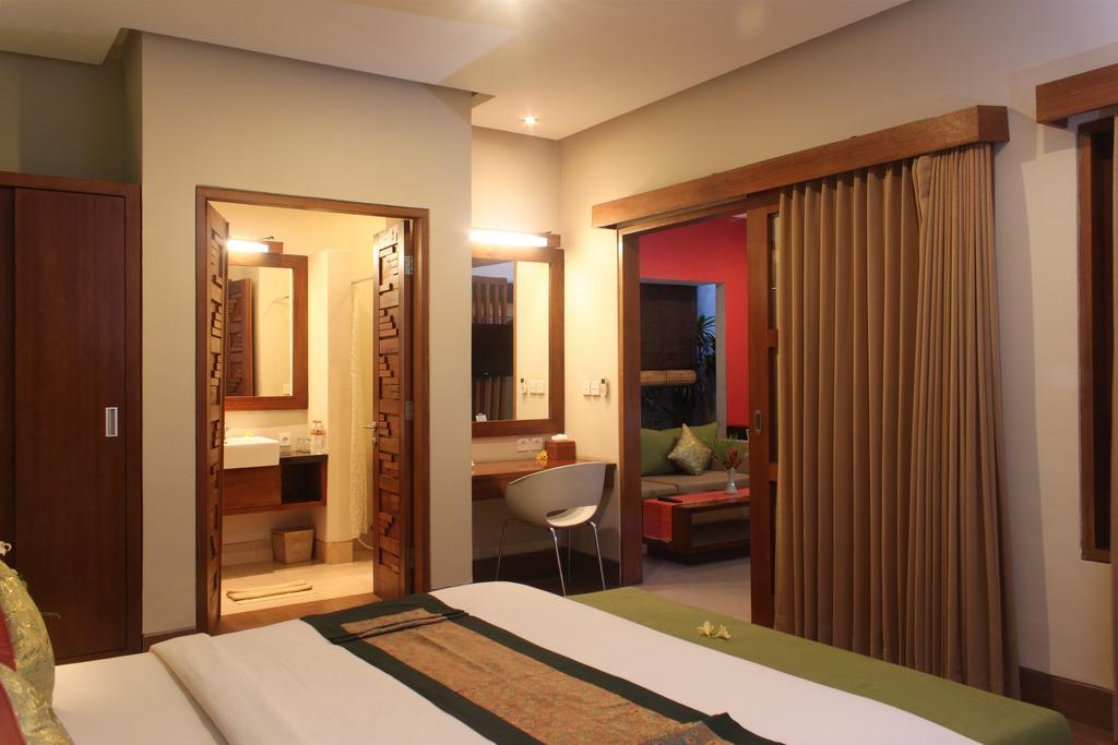 The Green Zhurga Suites 10/27
