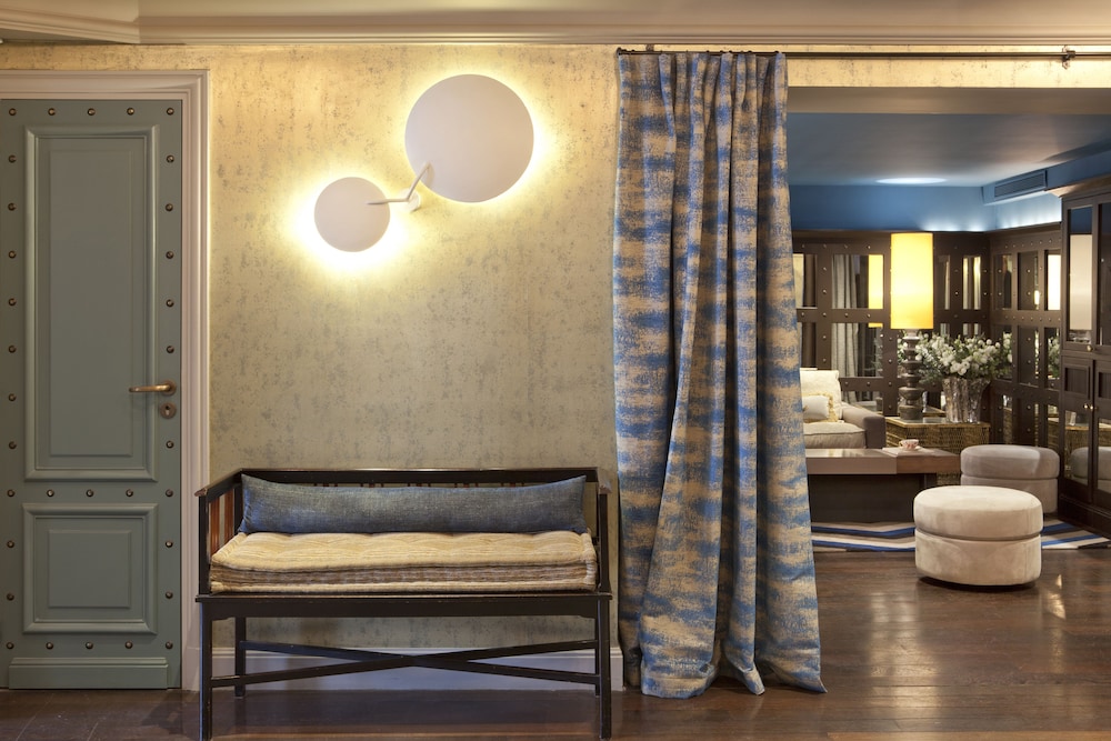Hotel Therese 56/69