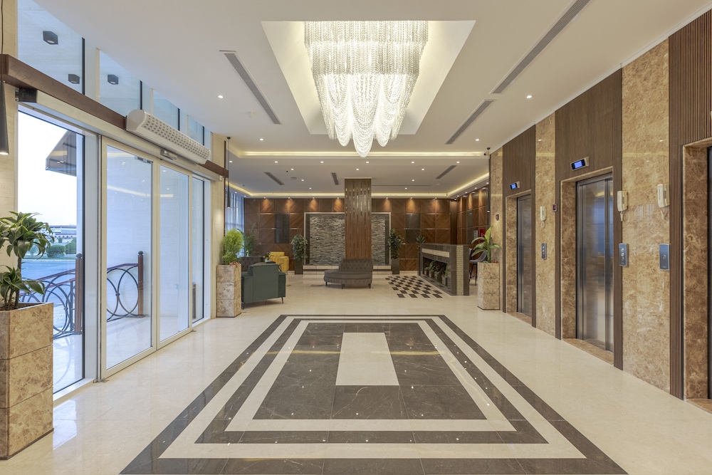 The Seasons Hotels 2/17