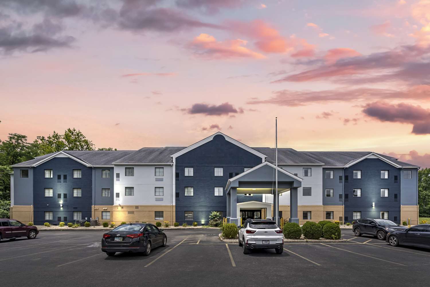 Country Inn & Suites by Radisson, Pickerington, OH 47/47