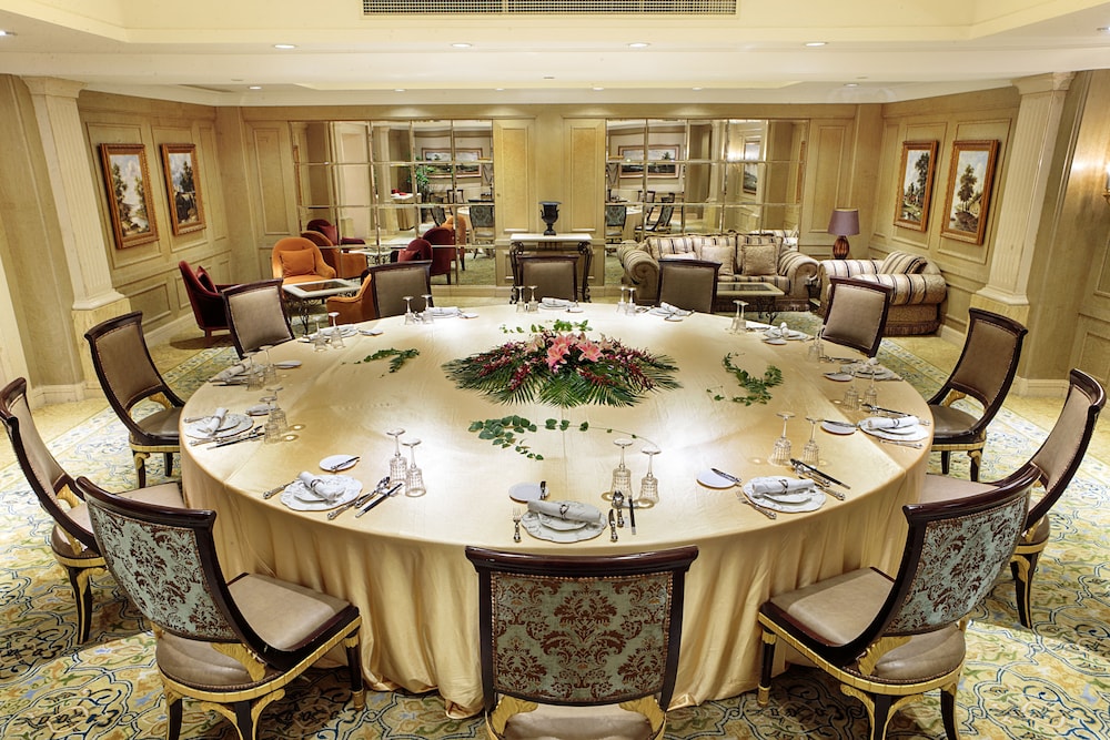 Shanghai Hongqiao State Guest House 32/46