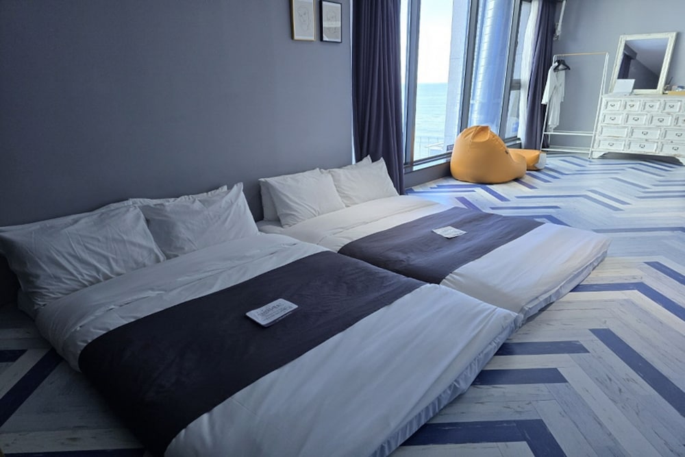 Galaxy Hotel 24/78