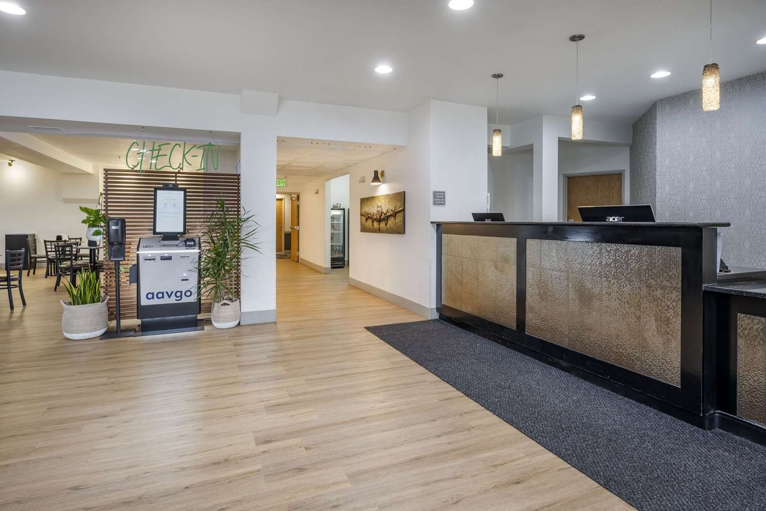 Best Western Plus Peppertree Airport Inn 7/57