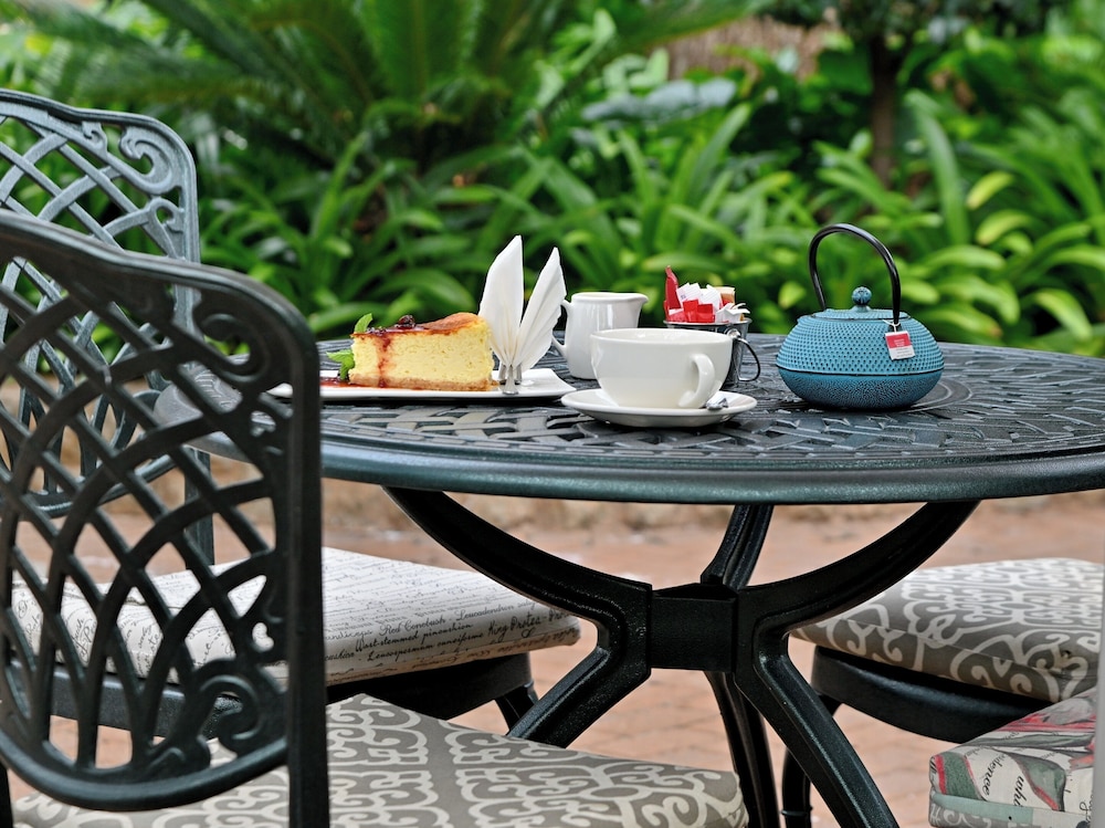 Black Eagle Boutique Hotel And Conferences 33/50