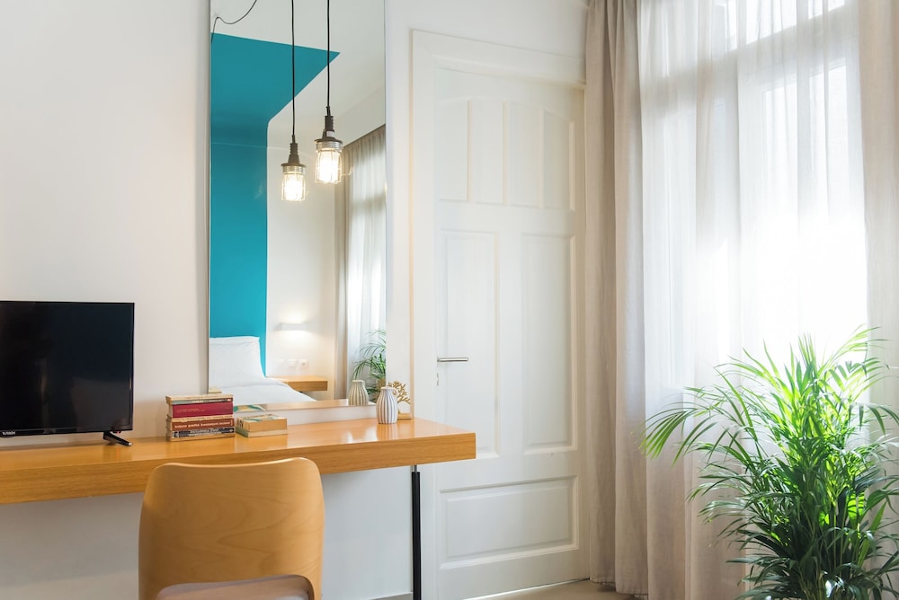 MONK Monastiraki Suites 25/38