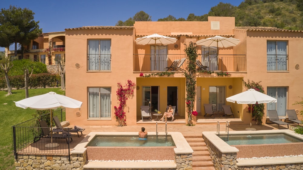 Pula Suites Boutique Resort 3/97