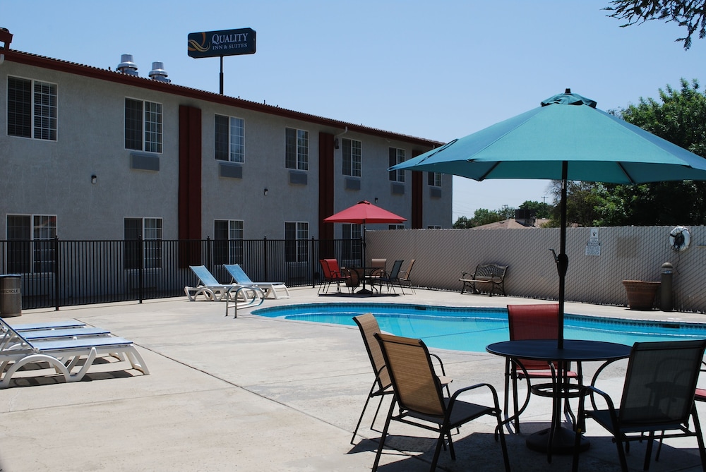 Quality Inn & Suites Fresno Northwest 29/34