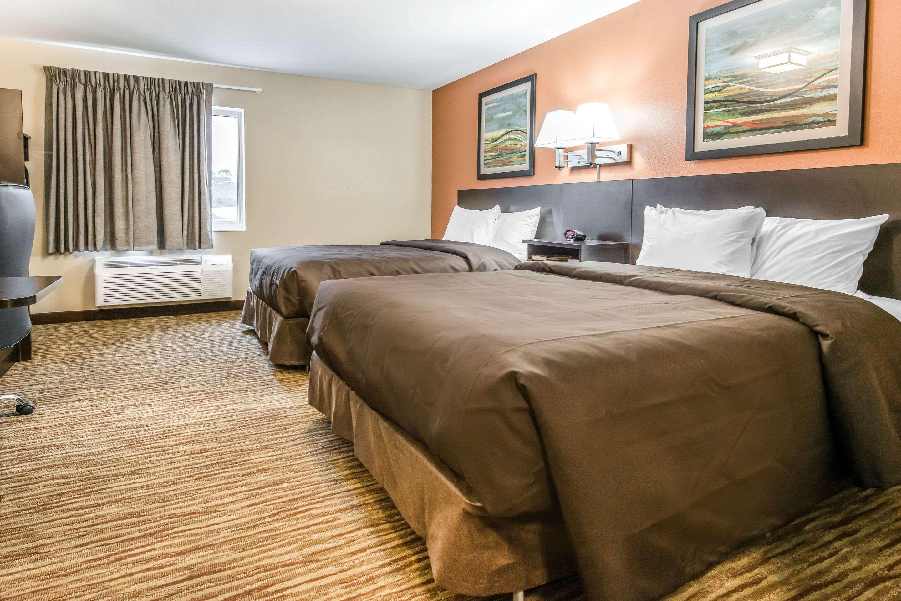 Room, Queen Bed