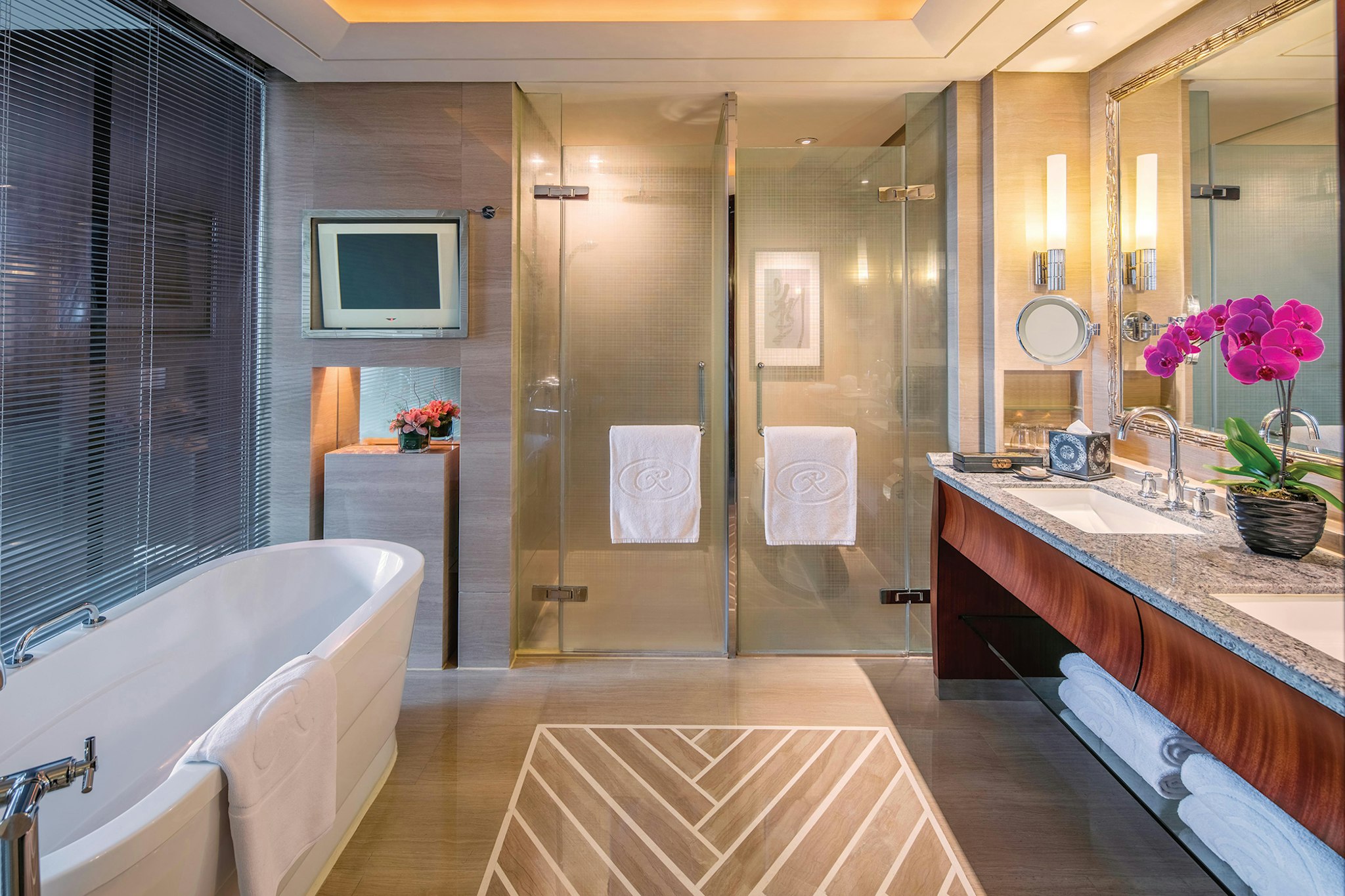 Regent, Club, Suite, Twin Beds, High Floor