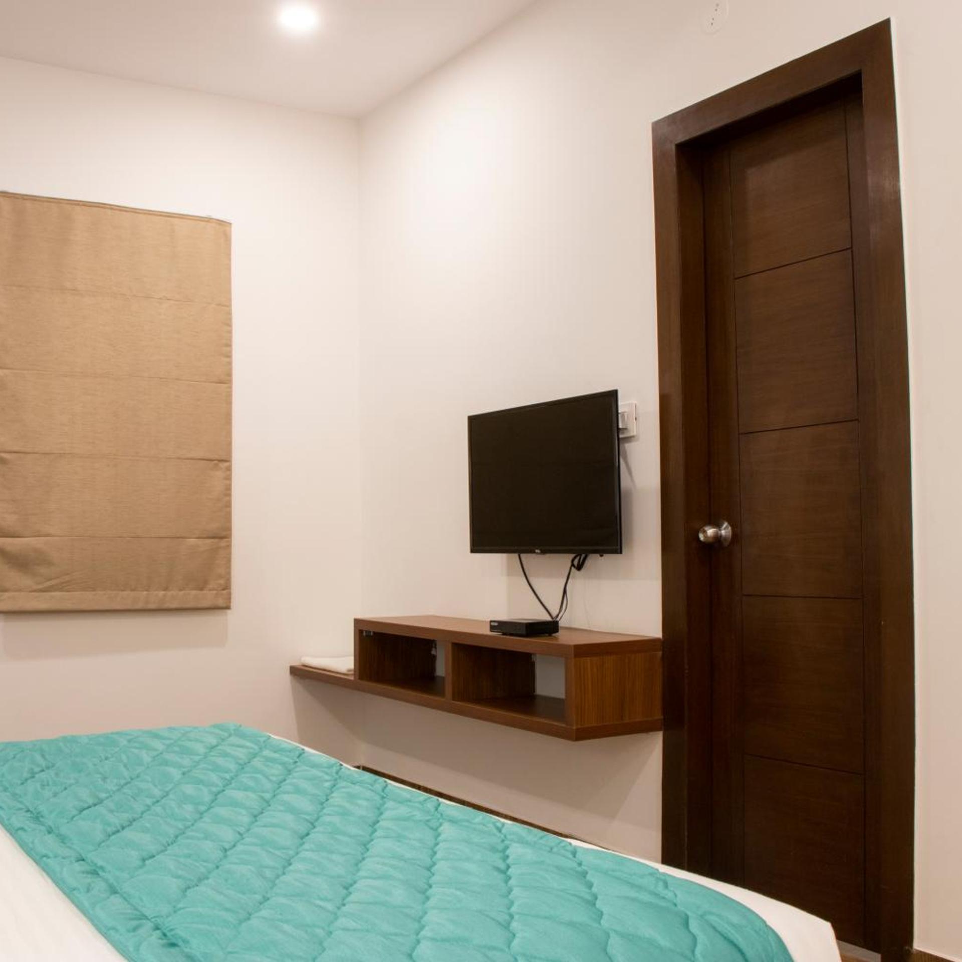 Treebo Trend Yc Grand Boutique Hotel 35/39