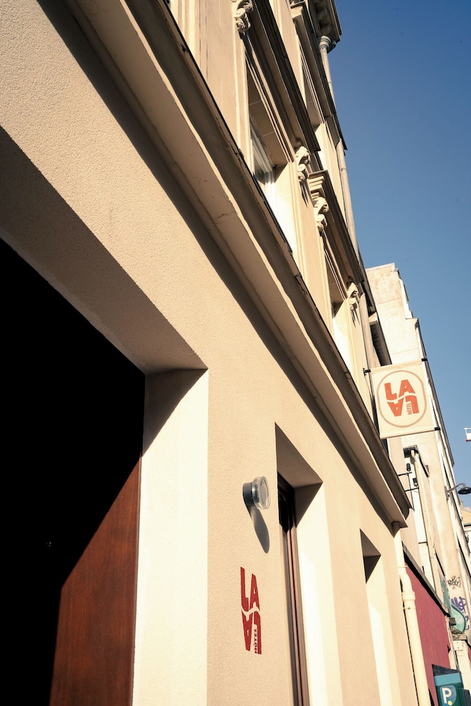 Hotel Camelia International
