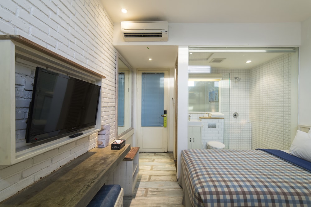 Summerbird - Bed And Brasserie 34/63