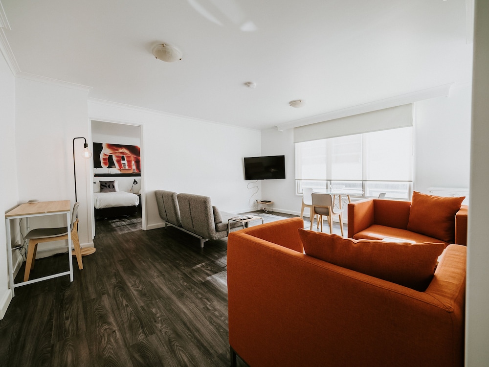 SoYa Apartment Hotel (ex Darling Apartments) 32/41