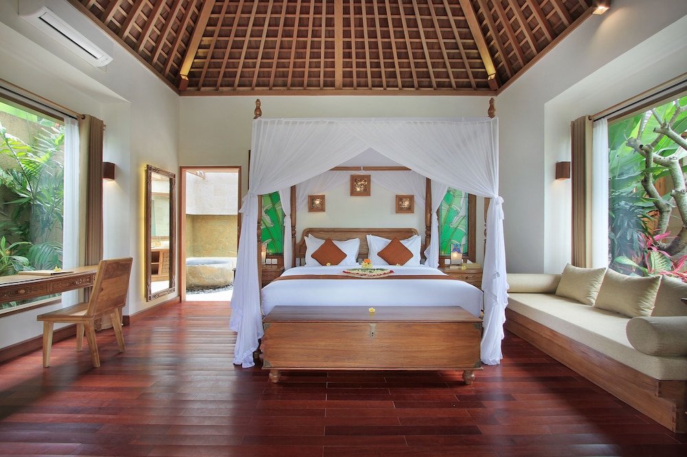 Graha Sandat Villas by Pramana Villas 13/33