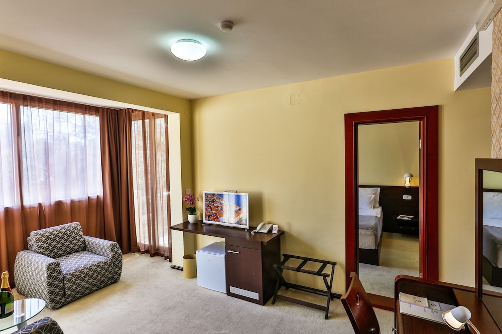 Hotel Premier 51/71