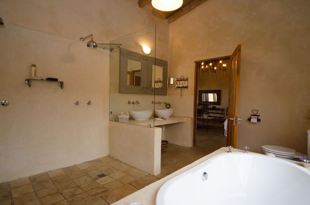 Rouxwil Country House 42/43
