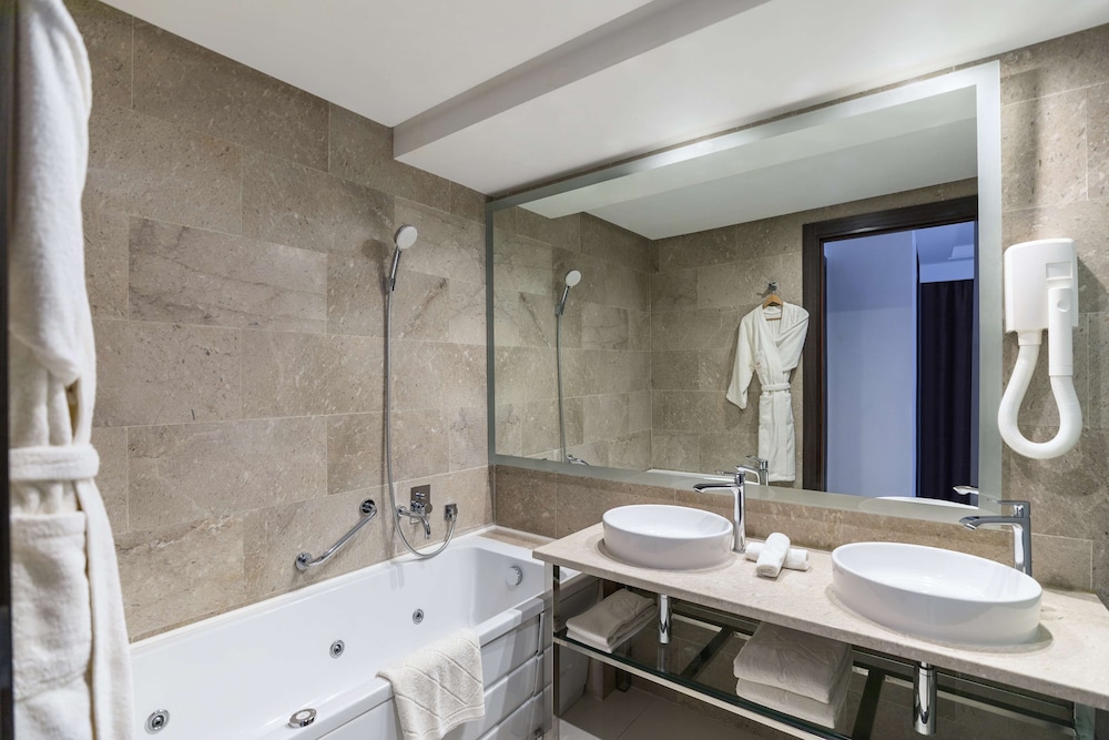 Radisson Hotel Sfax 38/40