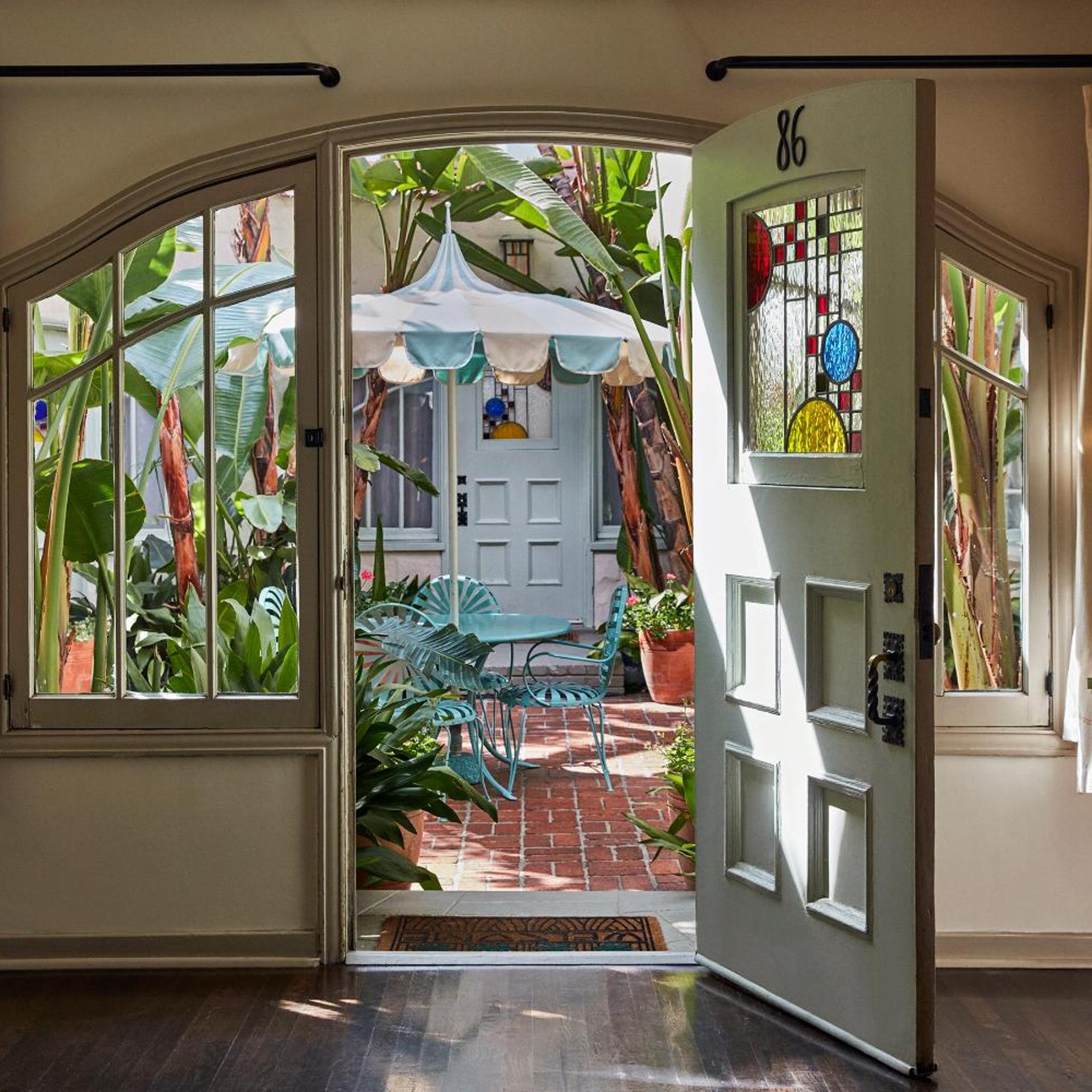 Chateau Marmont 8/48