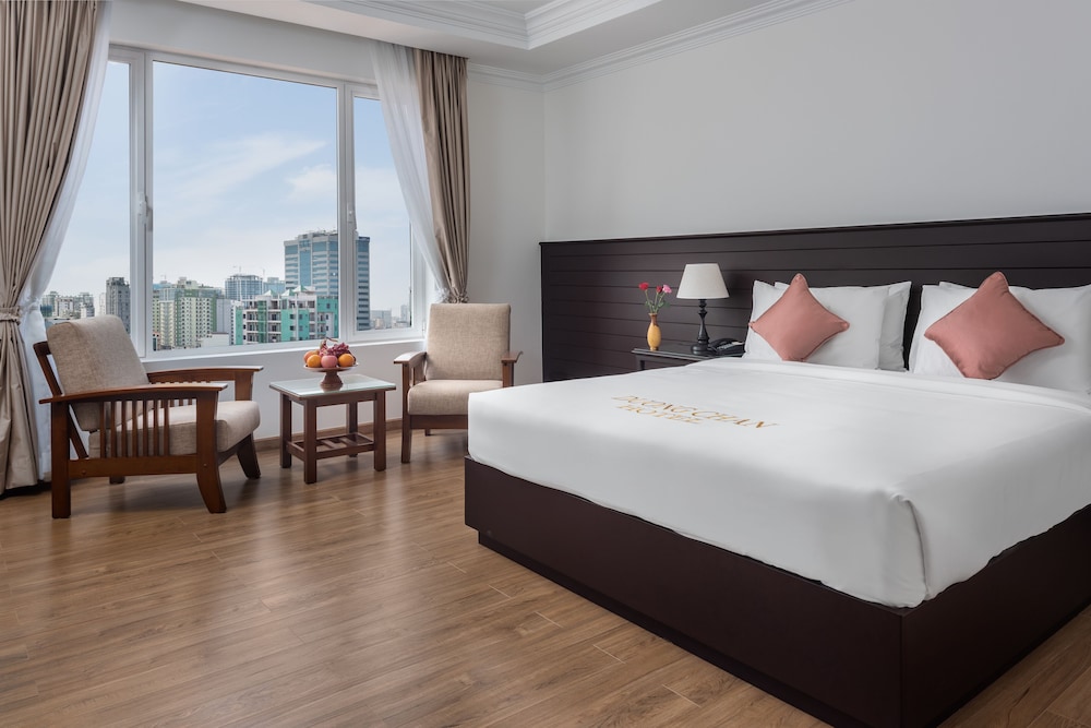 PRESIDENTIAL, SUITE