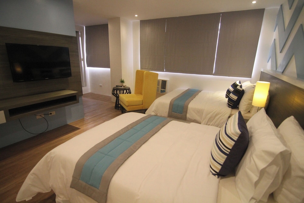 Bryan Condominium Suites 45/66