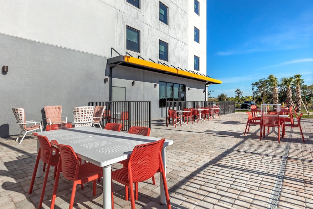 MainStay Suites Fort Myers East I-75 41/52