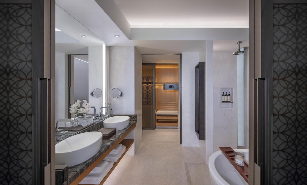 Room, King Bed, Golf Course View، Park Hyatt Abu Dhabi Hotel & Villa - Saadiyat island 9/9