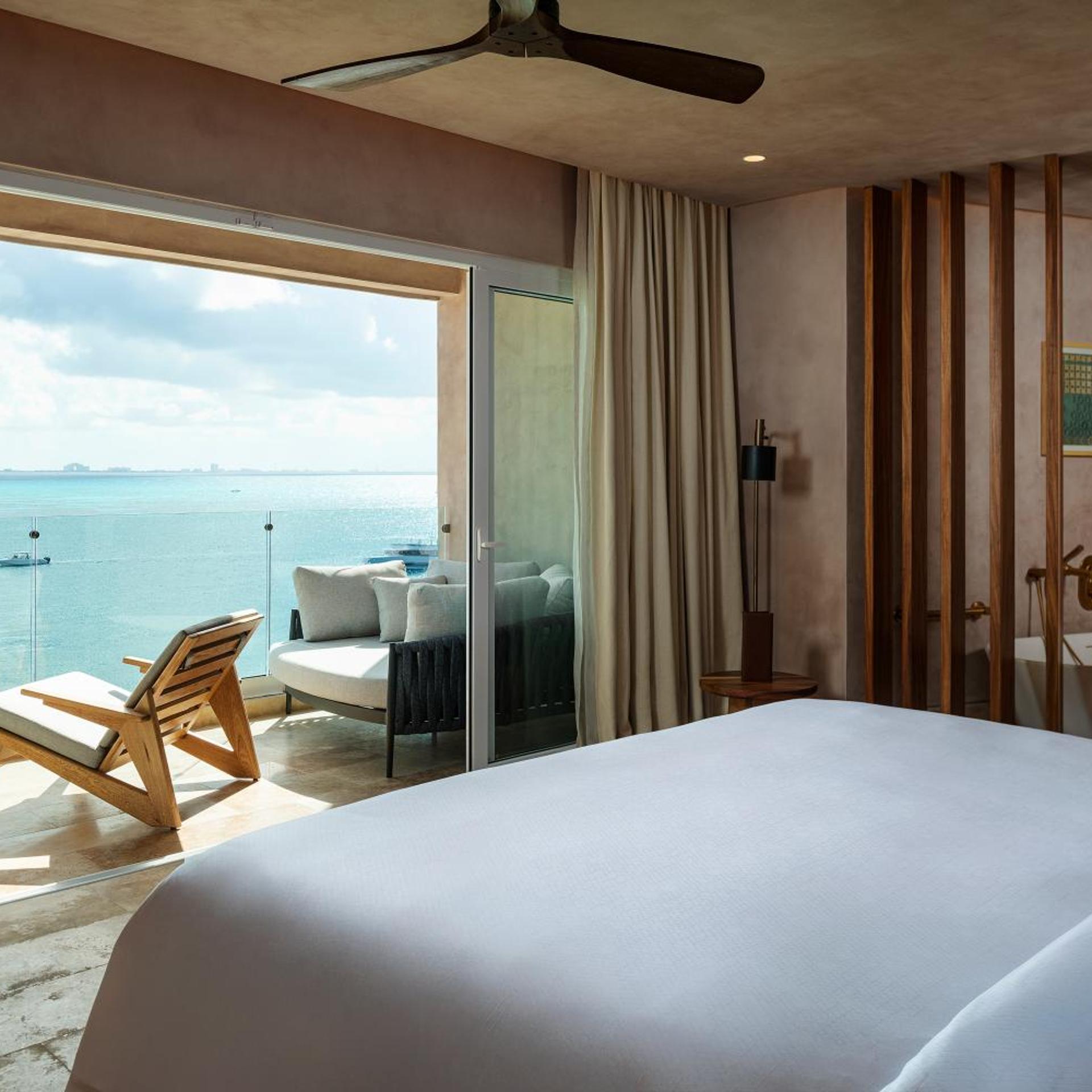 Presidential, Suite, King Bed, Ocean Front, Sofa, Balcony