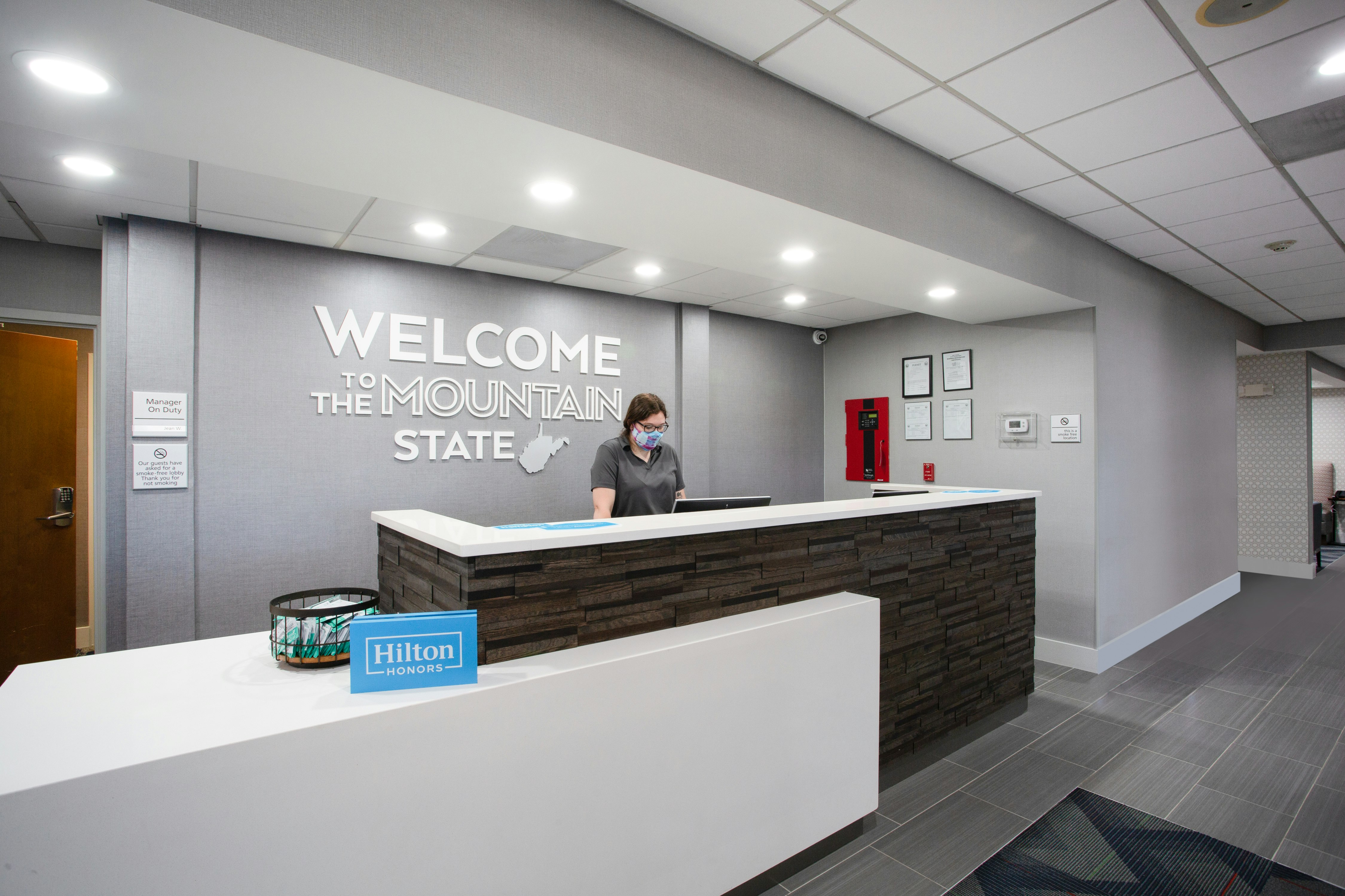 Hampton Inn Elkins 4/44