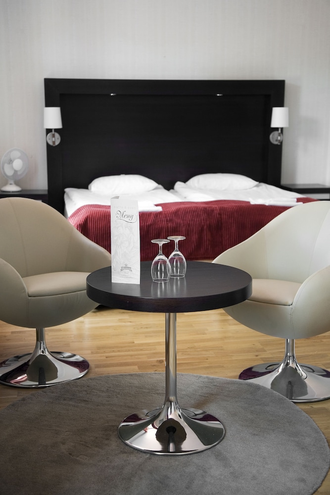 Hotel Skansen 42/43