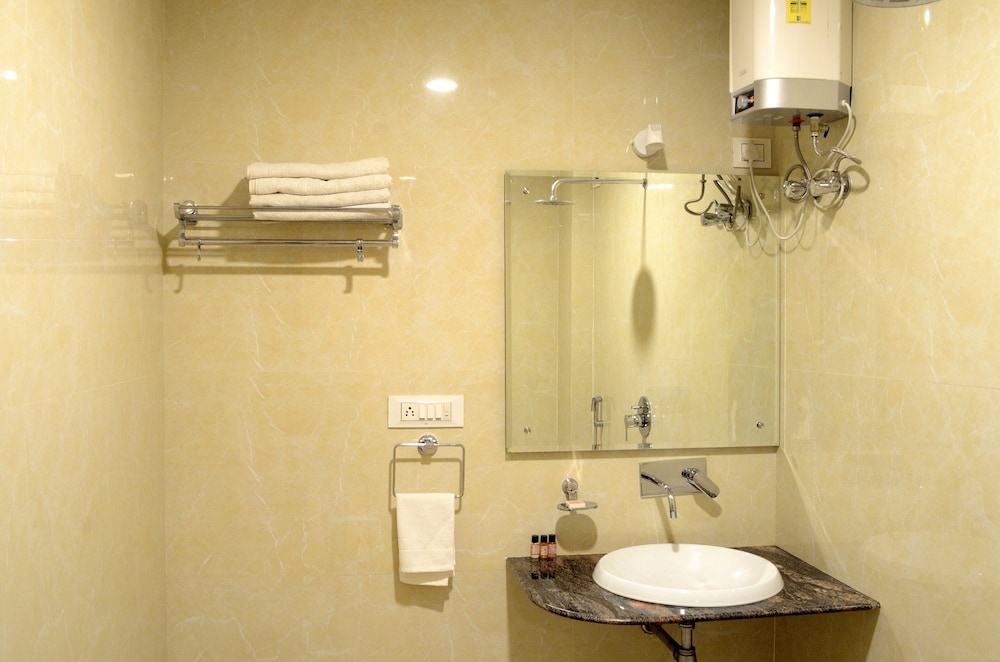 Ambay Villa 46/50