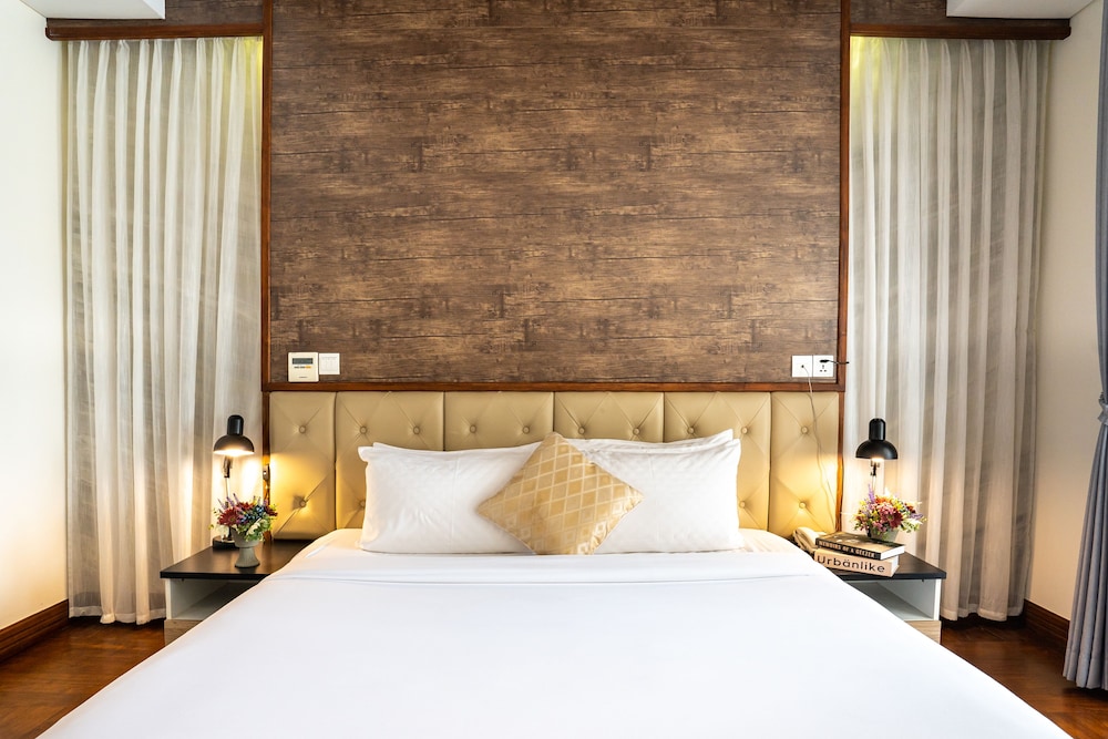 LCS Hotel & Apartment 16/64
