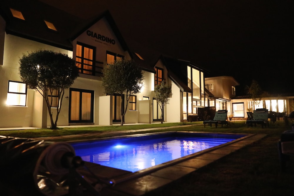 Giardino Boutique Hotel 54/61