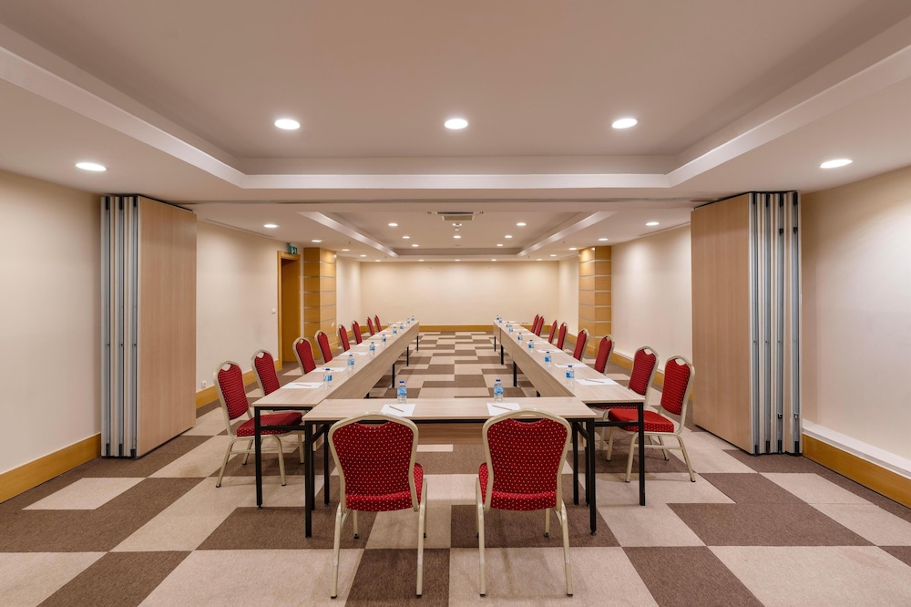 Limak Limra Hotel & Resort 67/79